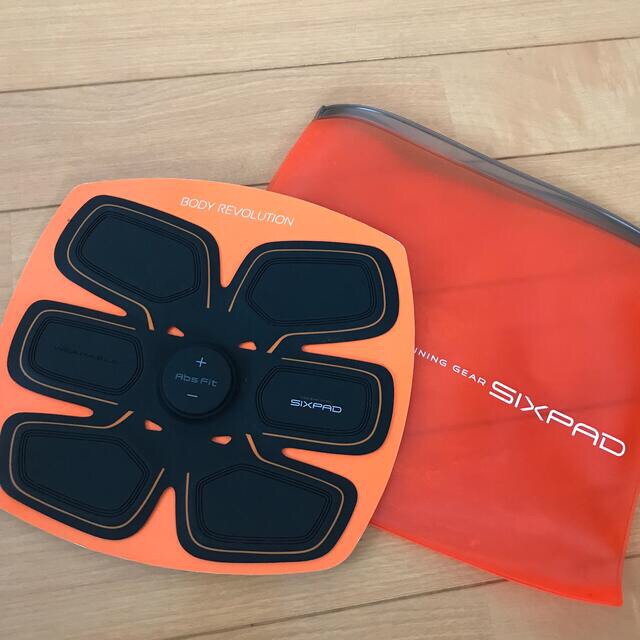 SIXPAD(シックスパッド)のei様専用　SIXPAD AbsFit   シックスパッド　アブズフィット スポーツ/アウトドアのトレーニング/エクササイズ(トレーニング用品)の商品写真