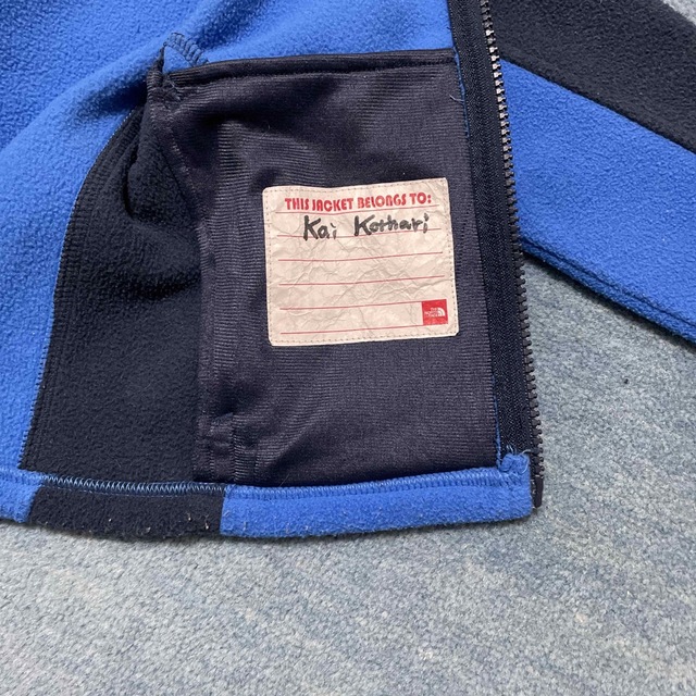 THE NORTH FACE(ザノースフェイス)の【値下げ】ノースフェイス　キッズ　フリース90センチ キッズ/ベビー/マタニティのキッズ服男の子用(90cm~)(ジャケット/上着)の商品写真