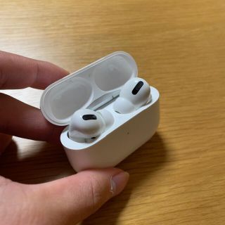 アップル(Apple)のAirPods Pro 【アルコール消毒済】購入先: ヤマダ電気(証拠あり)(ヘッドフォン/イヤフォン)