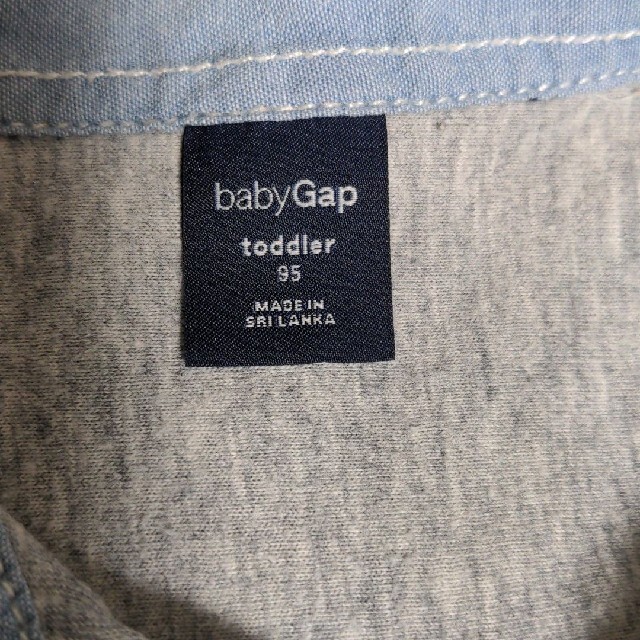 babyGAP(ベビーギャップ)のGAPチェックシャツ裏地付き/95センチ キッズ/ベビー/マタニティのキッズ服男の子用(90cm~)(Tシャツ/カットソー)の商品写真