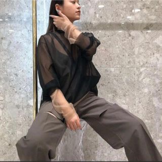 ルシェルブルー(LE CIEL BLEU)のirene slased straight trousers ブラウン(スラックス)