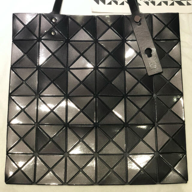 ISSEY MIYAKE(イッセイミヤケ)のクーポン配布中　最終価格　極美品　バオバオ トートバッグ  BAOBAO レディースのバッグ(トートバッグ)の商品写真