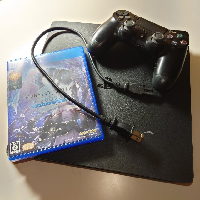 PS4　CUH-2100A　モンハンアイスボーンセット エンタメ/ホビーのゲームソフト/ゲーム機本体(家庭用ゲーム機本体)の商品写真