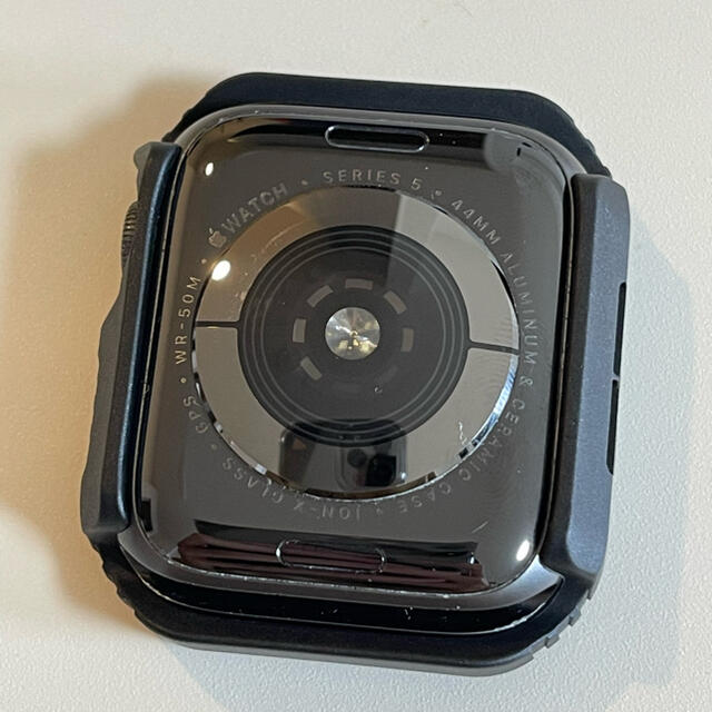Apple(アップル)のApple Watch series 5 GPS 44mm 美品　ガラスカバー付 スマホ/家電/カメラのスマートフォン/携帯電話(その他)の商品写真