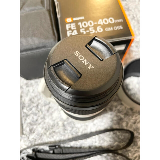 SONY(ソニー)の【仁様専用】SONY100-400 OSS SEL100400GM ⭐︎美品⭐︎ スマホ/家電/カメラのカメラ(レンズ(ズーム))の商品写真