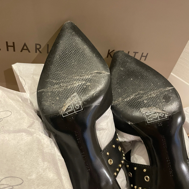 Charles and Keith(チャールズアンドキース)のcharls&keith レディースの靴/シューズ(ハイヒール/パンプス)の商品写真