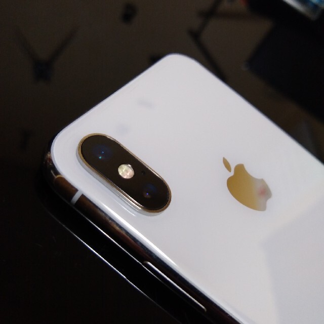 iPhone(アイフォーン)のiPhoneX”Cimフリー64G スマホ/家電/カメラのスマートフォン/携帯電話(スマートフォン本体)の商品写真