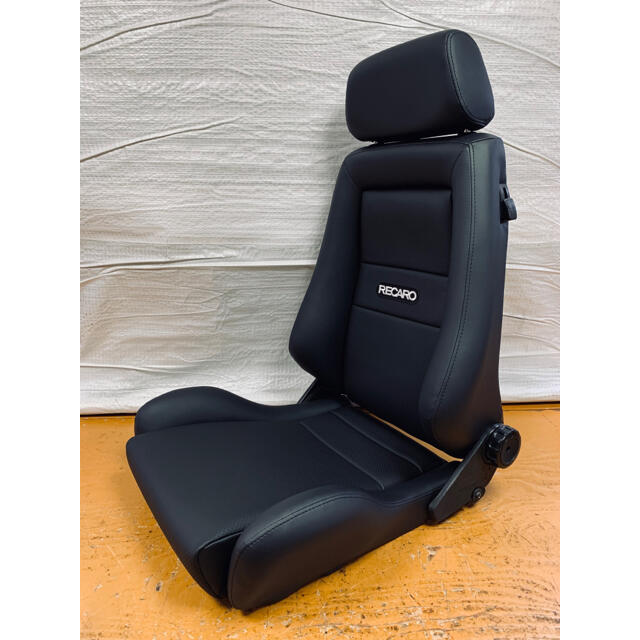 RECARO(レカロ)のレカロ RECARO LX-M セミオーダー シングルステッチ 自動車/バイクの自動車(汎用パーツ)の商品写真