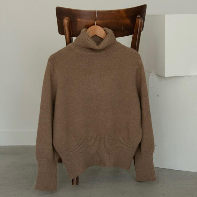 Kastane(カスタネ)のamiur high neck chewy knit ベージュ レディースのトップス(ニット/セーター)の商品写真