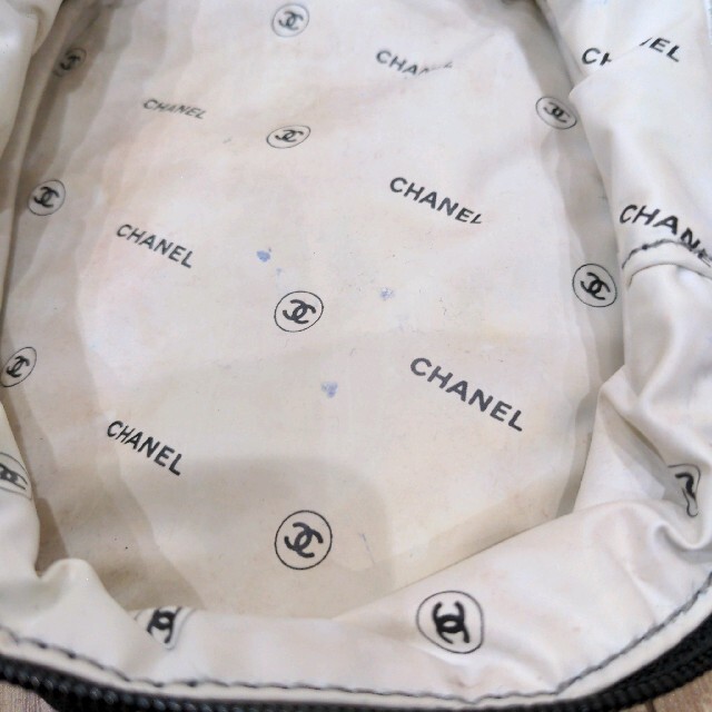 CHANEL(シャネル)のシャネル CHANEL コスメポーチ 化粧ポーチ  レディースのファッション小物(ポーチ)の商品写真