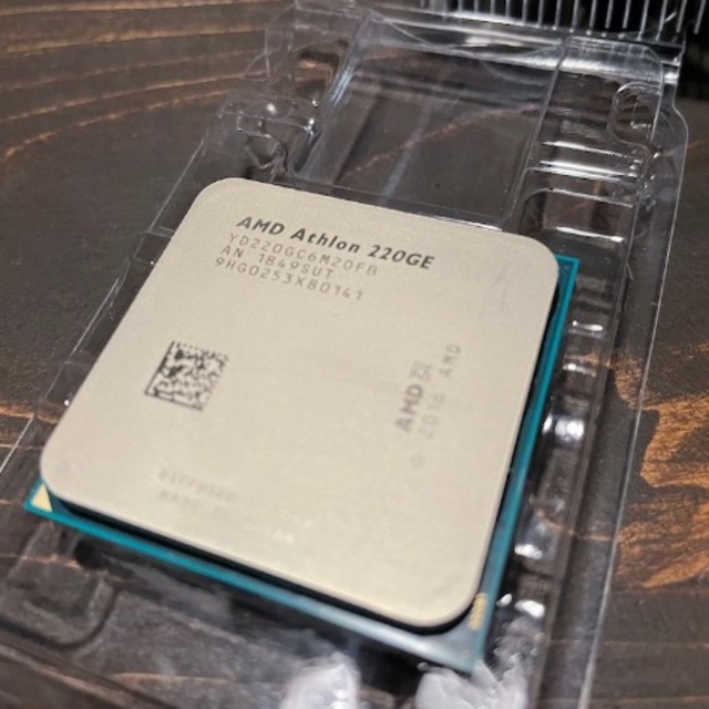 AMD Athlon 220GEスマホ/家電/カメラ