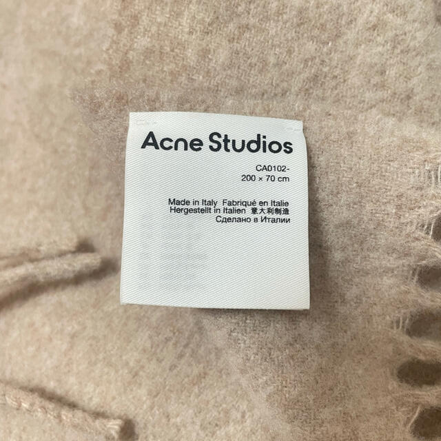 ACNE(アクネ)のAcne Studios アクネストゥディオズ　マフラー　オーバーサイズスカーフ レディースのファッション小物(マフラー/ショール)の商品写真