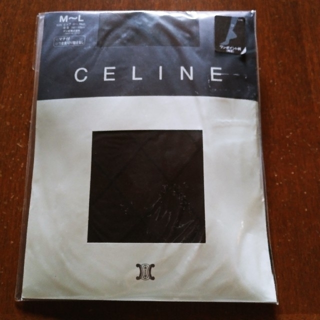 celine(セリーヌ)の【値下】CELINE セリーヌ ストッキング ワンポイント柄 こげ茶 レディースのレッグウェア(タイツ/ストッキング)の商品写真