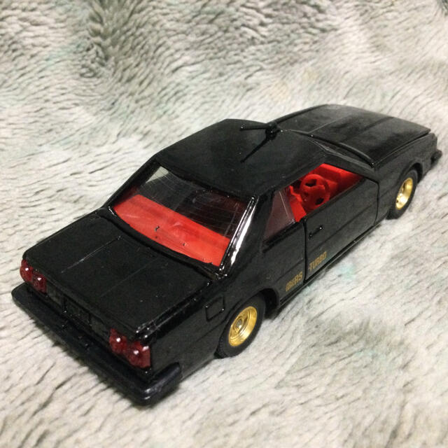 日産スカイライン2000RS-TURBO 1/43 トミカダンディ 国産車018 4