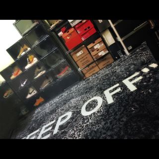 イケア(IKEA)のVirgil Abloh x IKEA "KEEP OFF" 200×300(ラグ)