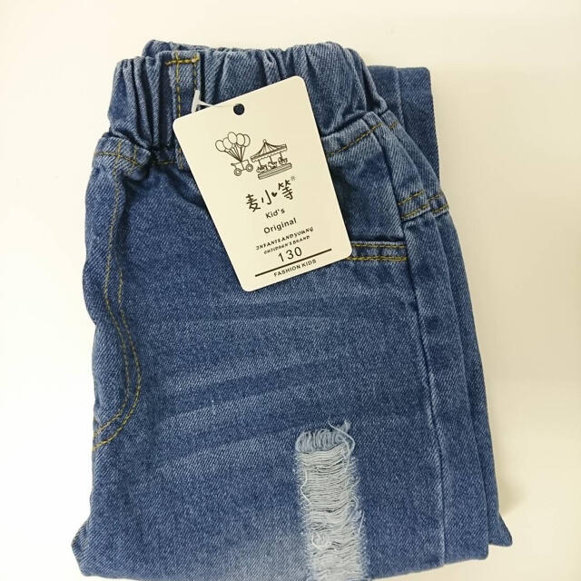 ✨130cmキッズ デニム パンツ ジーンズ ダメージデニム 子供服 メンズのパンツ(デニム/ジーンズ)の商品写真