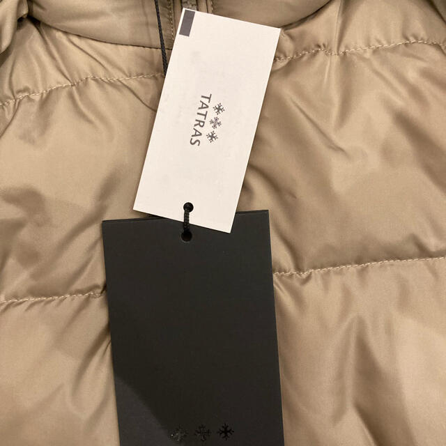 驚きの破格値2023 TATRAS SARMA 4 XL 大きめの通販 by ひろみ's shop|タトラスならラクマ - 新品 TATRAS ダウンコート 豊富な100%新品