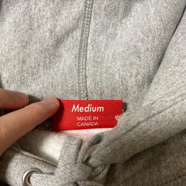 Supreme(シュプリーム)のSupreme Cross Box Logo Hooded Sweatshirt メンズのトップス(パーカー)の商品写真