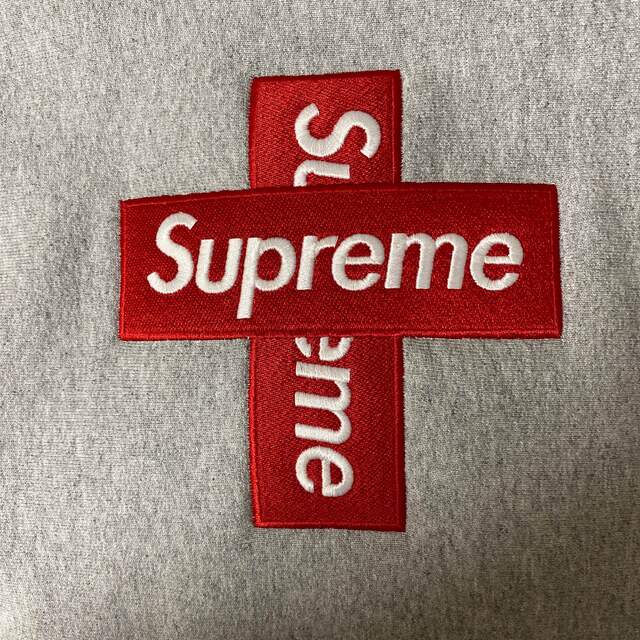 Supreme(シュプリーム)のSupreme Cross Box Logo Hooded Sweatshirt メンズのトップス(パーカー)の商品写真