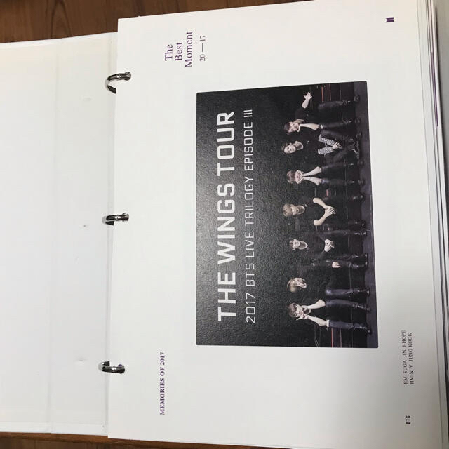 防弾少年団(BTS)(ボウダンショウネンダン)の【さーちゃん様専用】BTS memories 2017 DVD 日本語字幕なし エンタメ/ホビーのDVD/ブルーレイ(ミュージック)の商品写真