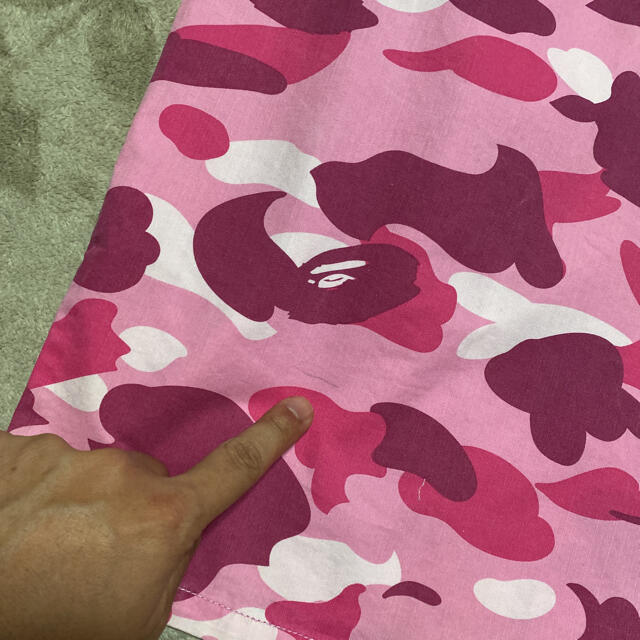 A BATHING APE(アベイシングエイプ)のAPE BAPE pink camo 迷彩　ミリタリーシャツ　シャツ　L メンズのトップス(シャツ)の商品写真