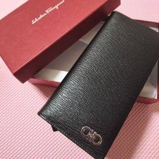 サルヴァトーレフェラガモ(Salvatore Ferragamo)のferragamo長財布(長財布)