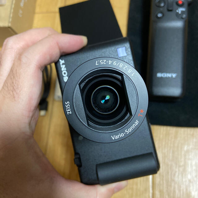 SONY(ソニー)のSONY デジタルカメラ VLOGCAM ZV ZV-1G スマホ/家電/カメラのカメラ(コンパクトデジタルカメラ)の商品写真