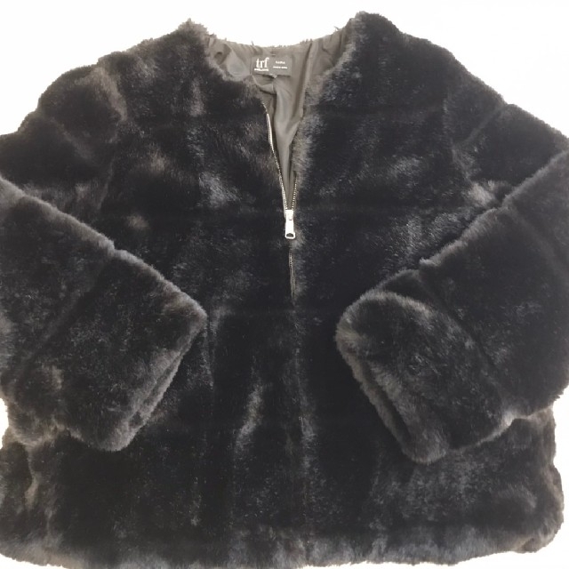 ZARA(ザラ)のZARAファーコート レディースのジャケット/アウター(毛皮/ファーコート)の商品写真