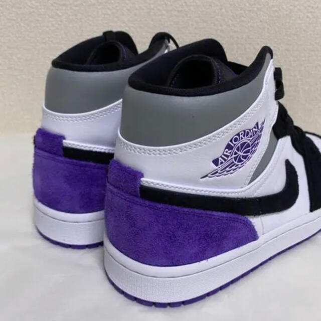 NIKE(ナイキ)のAir Jordan 1 Mid SE Varsity Purple メンズの靴/シューズ(スニーカー)の商品写真