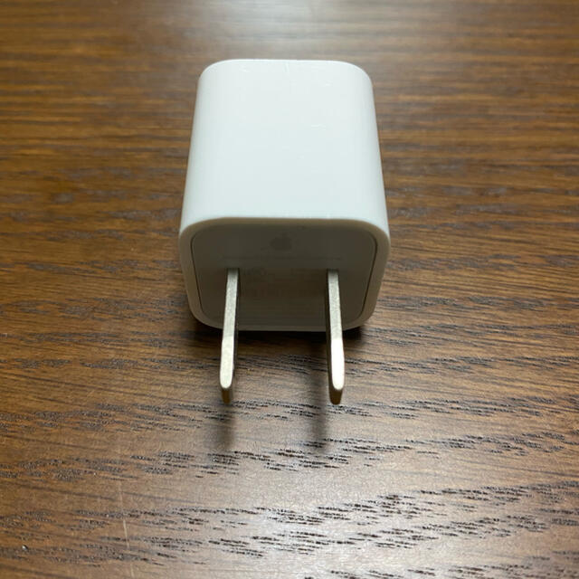 Apple(アップル)のApple iPhone純正ACアダプター スマホ/家電/カメラの生活家電(変圧器/アダプター)の商品写真