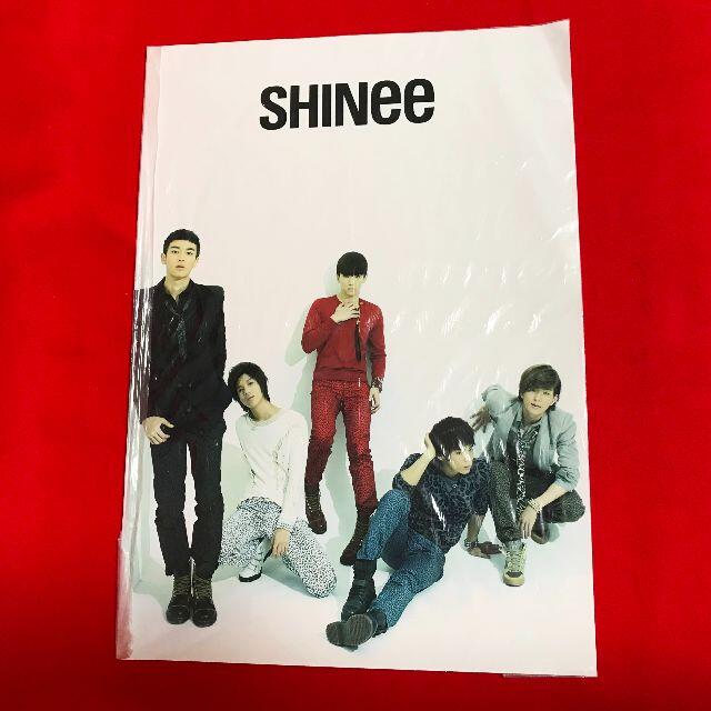 SHINee(シャイニー)のSHINee(シャイニー)の特大ポスター(縦29.6㎝×横42㎝)6枚セット エンタメ/ホビーのタレントグッズ(ミュージシャン)の商品写真