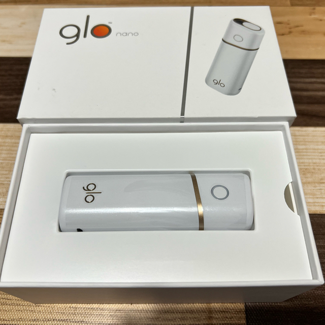 glo(グロー)の新品未使用 glo nano グローナノ  加熱式タバコ メンズのファッション小物(タバコグッズ)の商品写真