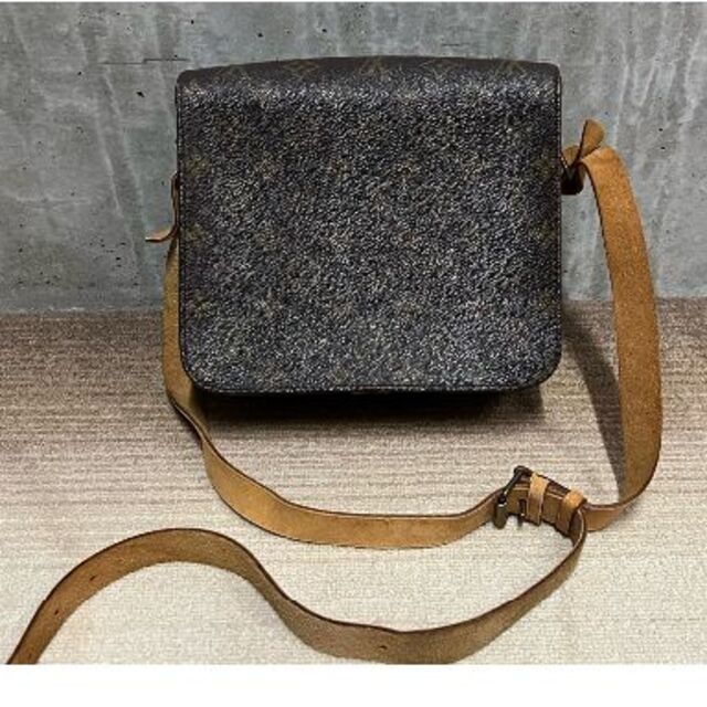 LOUIS VUITTON(ルイヴィトン)のルイ・ヴィトン Louis Vuitton カルトシエール 斜め掛け ショルダー メンズのバッグ(ショルダーバッグ)の商品写真