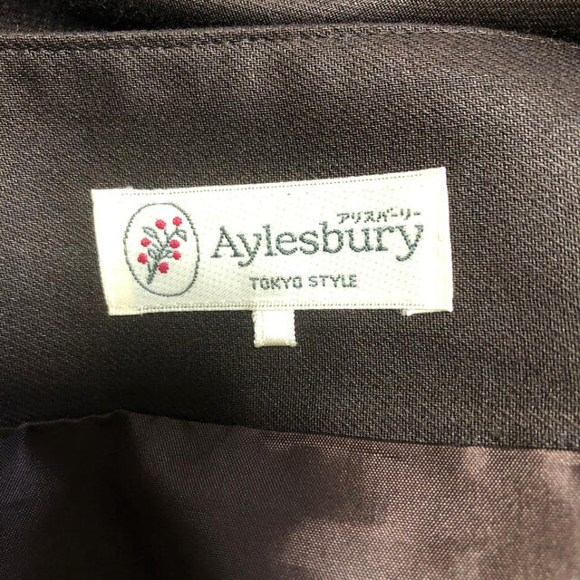 Aylesbury(アリスバーリー)のアリスバーリー    フリルタイトスカート レディースのスカート(ひざ丈スカート)の商品写真