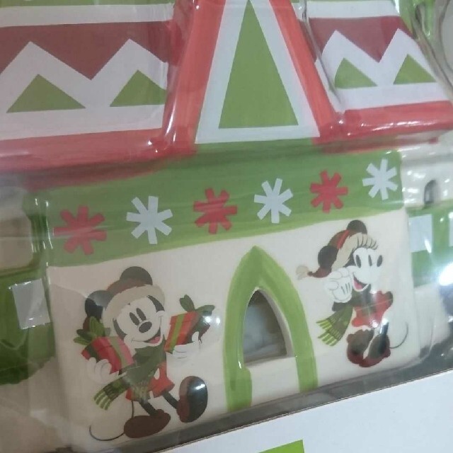 Disney(ディズニー)のUSディズニー クリスマス キャッスル ライトアップ フィギュア WDW  エンタメ/ホビーのおもちゃ/ぬいぐるみ(キャラクターグッズ)の商品写真