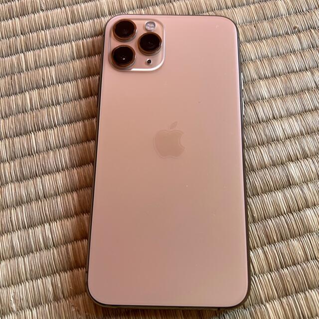 iPhone(アイフォーン)のiPhone 11pro ゴールド　256GB スマホ/家電/カメラのスマートフォン/携帯電話(その他)の商品写真