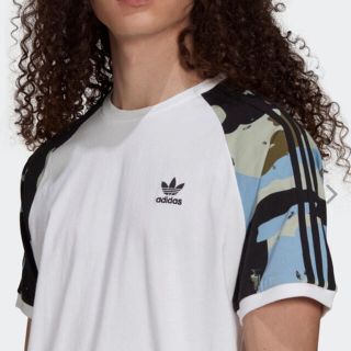 アディダス(adidas)の【新品・未使用】adidas 半袖シャツ　カモ柄(Tシャツ/カットソー(半袖/袖なし))