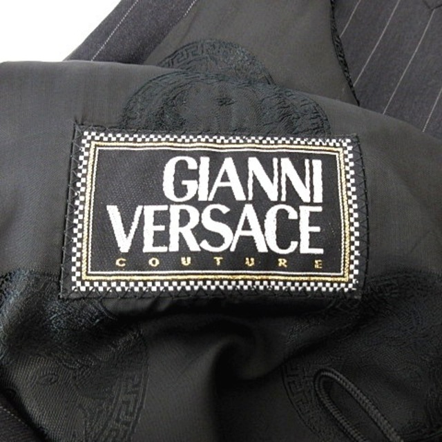 Gianni Versace(ジャンニヴェルサーチ)の美品 メデューサボタン セットアップスーツ ダブル 54 約XL メンズのスーツ(セットアップ)の商品写真