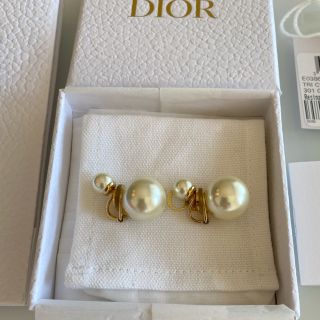 ディオール(Dior)の【お客様お取り置き】新品未使用✨Dior トライバルパールイヤリング(イヤリング)