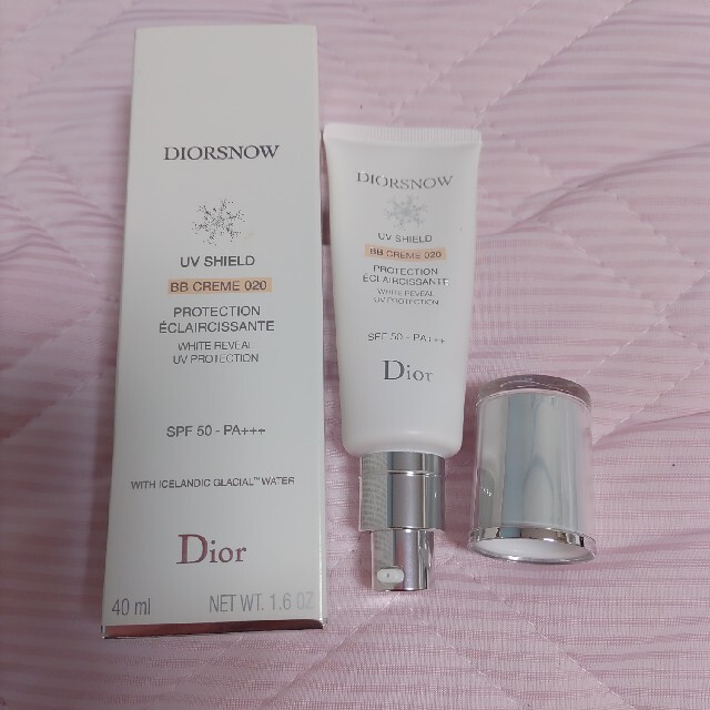 Christian Dior(クリスチャンディオール)のDior　ディオールスノーホワイトニングUVプロテクション50 コスメ/美容のベースメイク/化粧品(ファンデーション)の商品写真