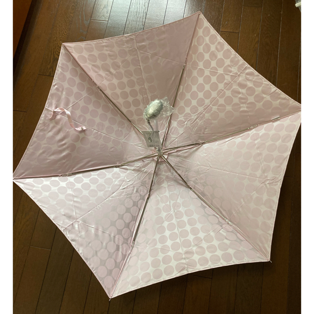 CLINIQUE(クリニーク)のレディース　CLINIQUE 折りたたみ傘　ピンク　未使用 レディースのファッション小物(傘)の商品写真