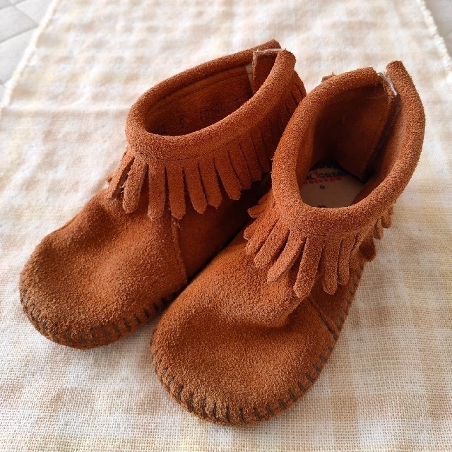 Minnetonka MINNETONKA ミネトンカ ベビー キッズブーツ 15cmの通販 by ラテ｜ミネトンカならラクマ