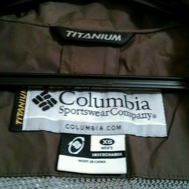 Columbia(コロンビア)のColombia スポーツウエア ブラウン メンズのジャケット/アウター(その他)の商品写真