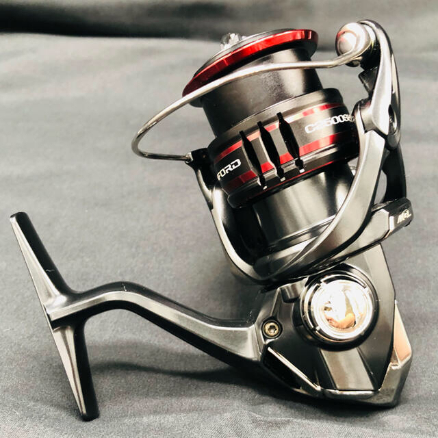 SHIMANO(シマノ)の極美品　ほぼ新品未使用　シマノ　20 ヴァンフォード　C2500SHG スポーツ/アウトドアのフィッシング(リール)の商品写真