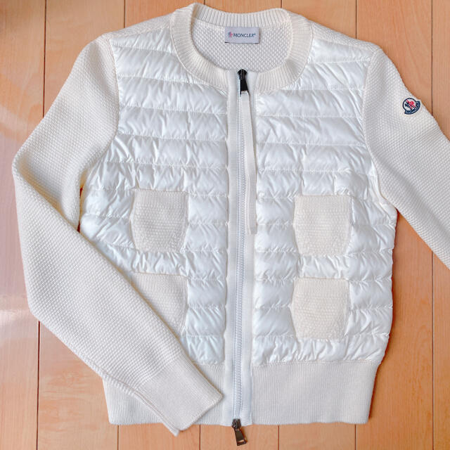 MONCLER(モンクレール)のモンクレール　MONCLER カーディガン/ジャケット レディースのトップス(カーディガン)の商品写真