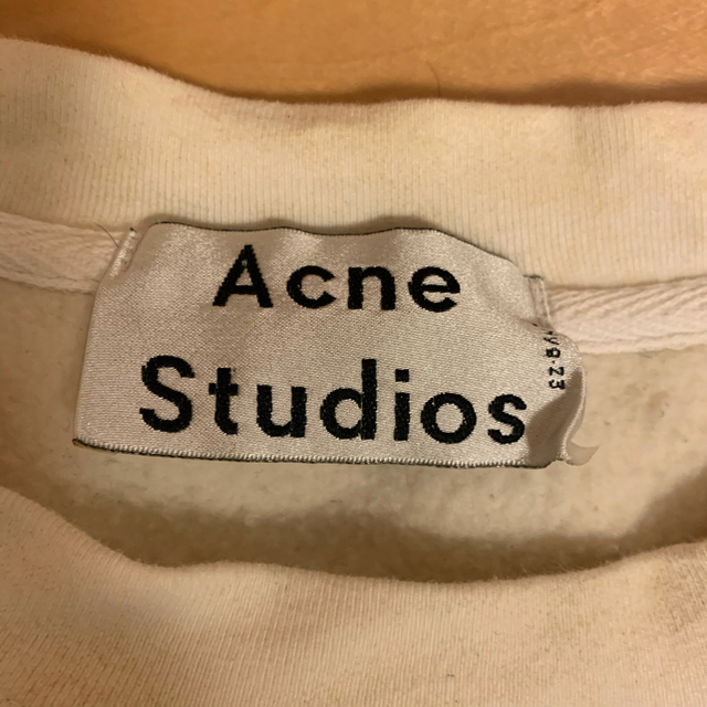 acne studios スワン柄　トレーナー 1