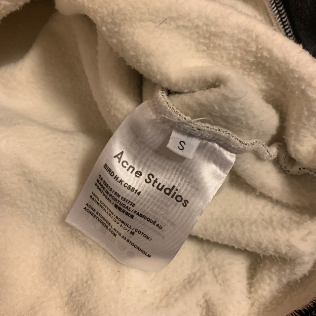 acne studios スワン柄　トレーナー 2