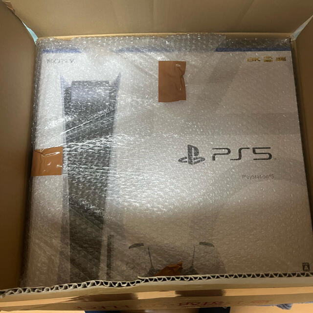 PlayStation(プレイステーション)のPlayStation5 新品 エンタメ/ホビーのゲームソフト/ゲーム機本体(家庭用ゲーム機本体)の商品写真