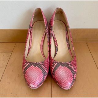 コールハーン(Cole Haan)のコールハーン パイソン 蛇柄 パンプスハイヒール ピンク(ハイヒール/パンプス)