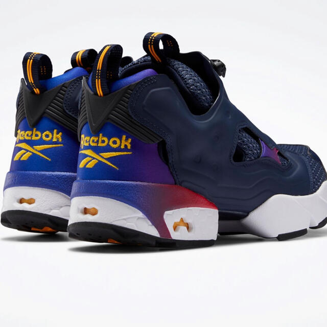 Reebok(リーボック)のReebok インスタポンプ フューリー / Instapump Fury OG レディースの靴/シューズ(スニーカー)の商品写真